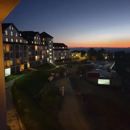 アパート Milmari P38 コパオニク